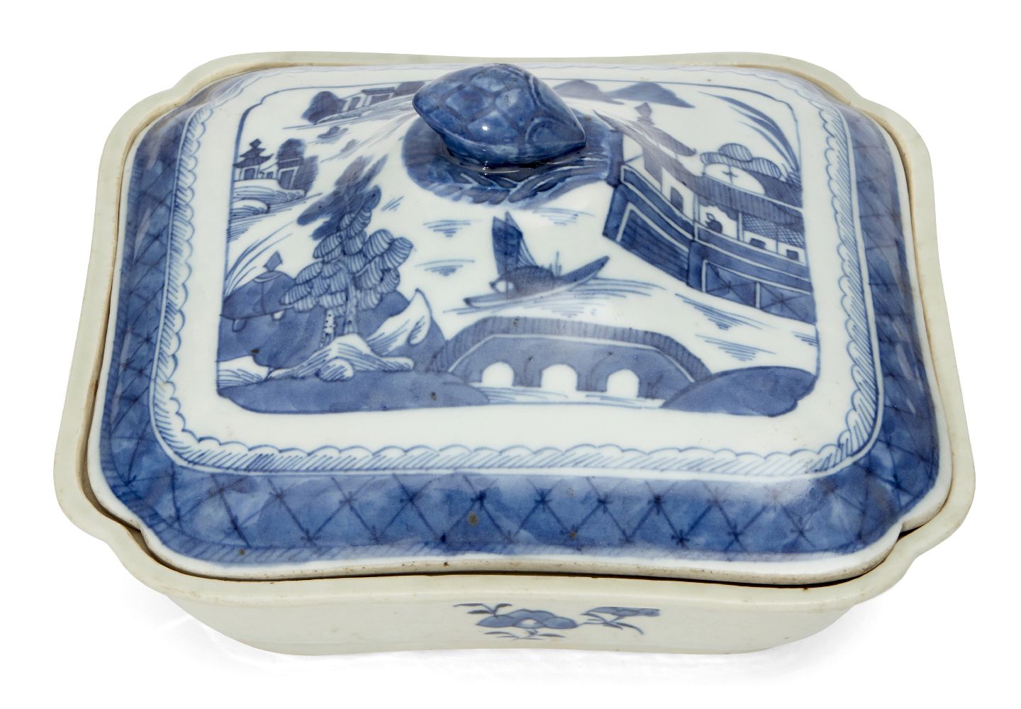 A Chinese export porcelain rectangular tureen and cover, late 19th century, painted in underglaze