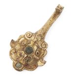 A Chinese inlaid gilt-bronze belt hook, Eastern Zhou dynasty, finely cast to the broad end as a