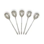 Five Russian 84 silver and niello teaspoons, Moscow, c.1899, unknown assay master with Cyrillic