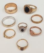 A quantity of various gold rings (9 ct 23.8 grammes total weight) (14 ct 3.