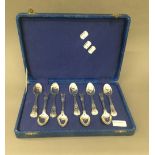 A harlequin set of nine large Kings pattern teaspoons, double struck,