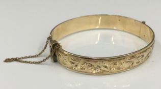 A 9 ct gold metal core bracelet