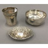 A small silver bowl, a beaker and a bon bon dish (5.