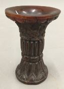 A small Chinese vase. 11 cm high, 8 cm diameter.