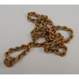 A tri-colour gold chain (4.