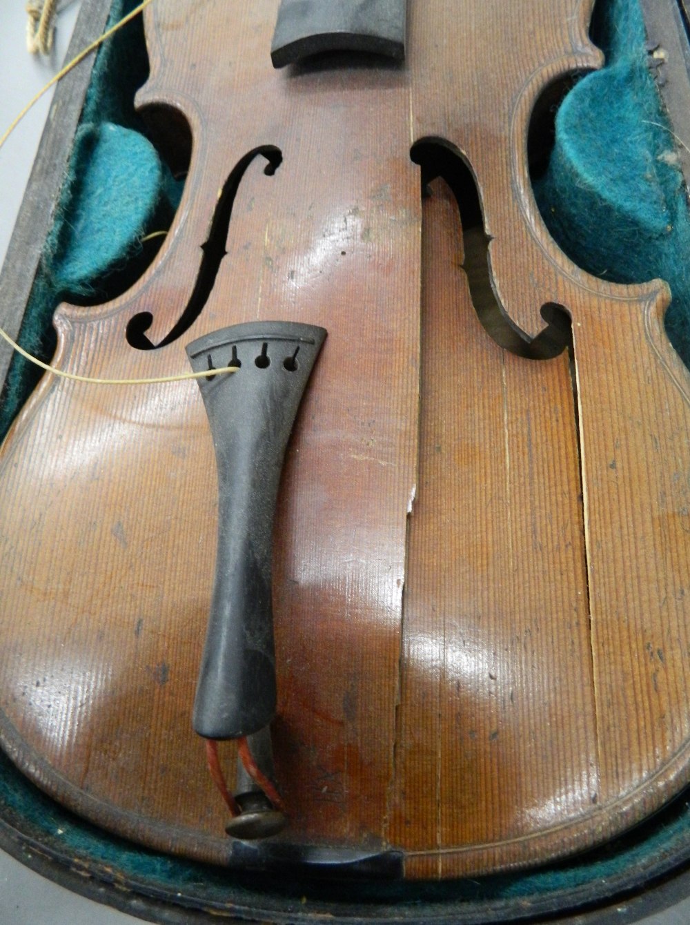 A late 19th century French cased violin; - Image 3 of 25