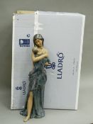 A large Lladro porcelain figurine, Gentle Embrace No.