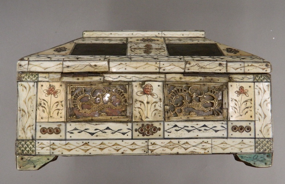 A 17th/18th century Continental bone clad casket The domed hinged lid set with carved bone panels - Image 5 of 9