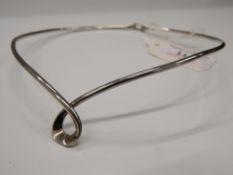 A 925 silver necklet. 12 cm wide (25.5 grammes).