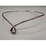 A 925 silver necklet. 12 cm wide (25.5 grammes).