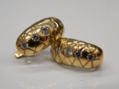 A pair of 9 ct gold stone set earrings. 2 cm high (5.1 grammes total weight).