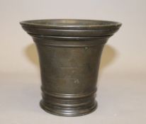 An 18th century bronze mortar. 11.5 cm high.