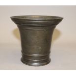 An 18th century bronze mortar. 11.5 cm high.