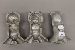 Two vintage aluminium doll moulds. 17 cm high.