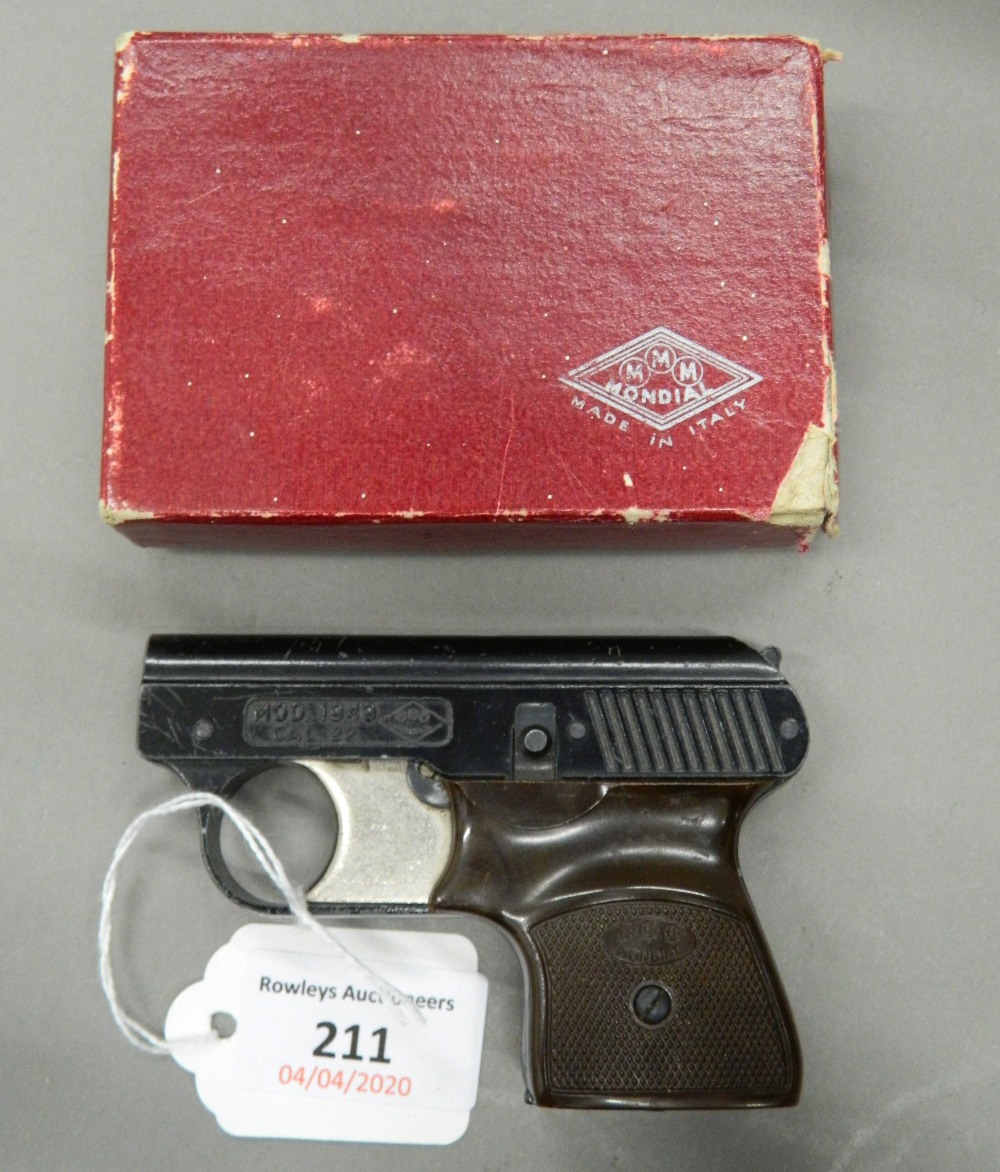 A Mondial Brevettata 1949 calibre 22 starting pistol, boxed.