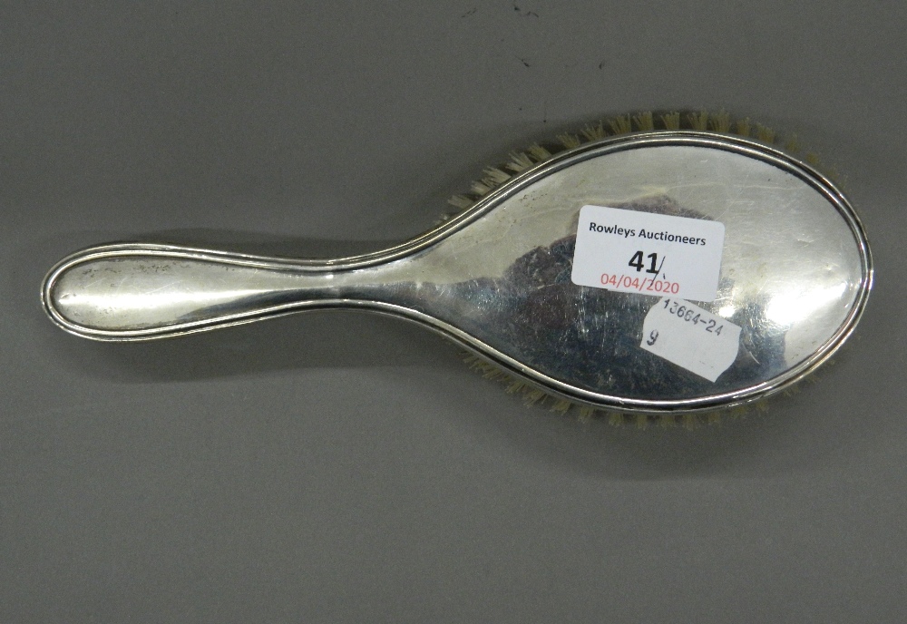 A quantity of various silver and plated items. Salad servers 33.5 cm long. - Image 4 of 6