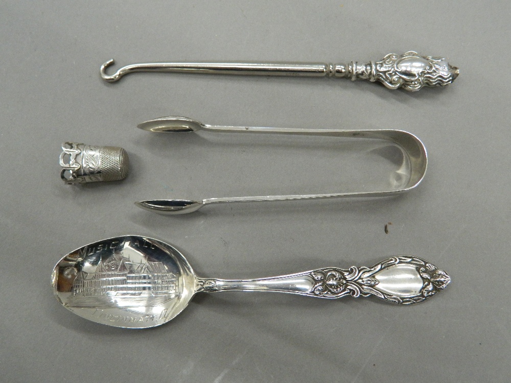 A small quantity of silver and plated spoons, etc. Largest spoon 14.5 cm long (112. - Image 4 of 4