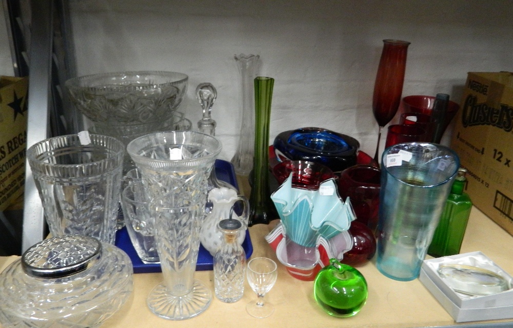 A large quantity of glassware,