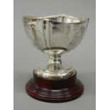 A silver pedestal bowl. 13.5 cm high including stand (4.