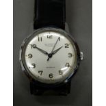 A gentleman's 1950s Summit 17 Jewels Incabloc wristwatch. 3.25 cm wide.