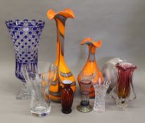 A quantity of glassware, including Art glass. The largest 48 cm high.