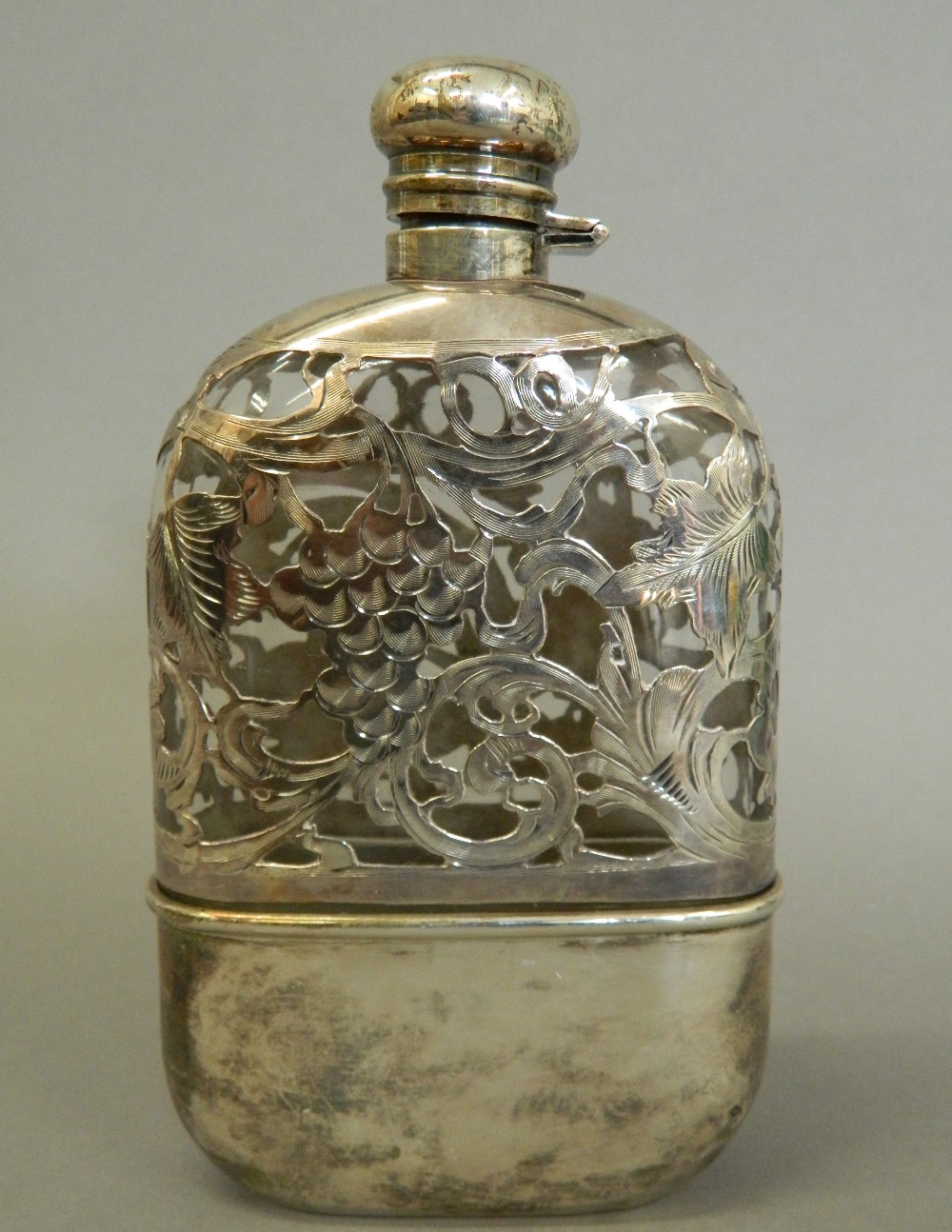 A sterling silver mounted spirit flask. 17 cm high. - Image 2 of 6