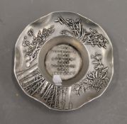 A small Chinese dish. 11 cm diameter.