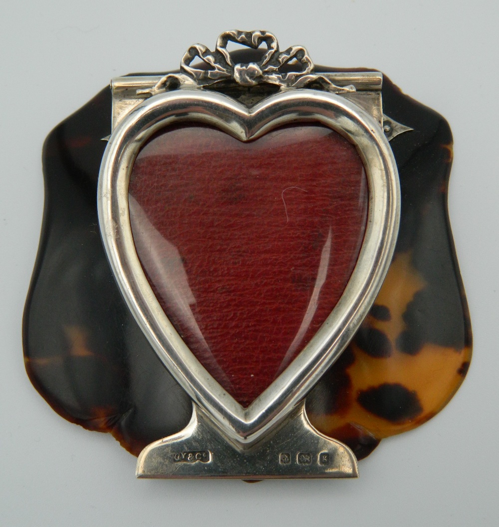 An unusual hallmarked silver heart shaped frame forming part of a tortoiseshell backed letter clip, - Image 3 of 6