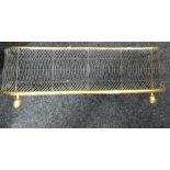 A 19th century brass fender. 82 cm wide.