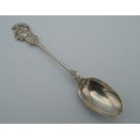 A silver Artists Rifles spoon. 11.5 cm long (13.8 grammes).