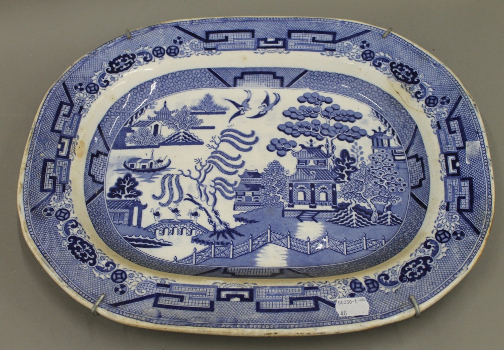 A Victorian Caius College sewing dish and two large Willow pattern plates. The former 30 cm wide. - Image 4 of 7