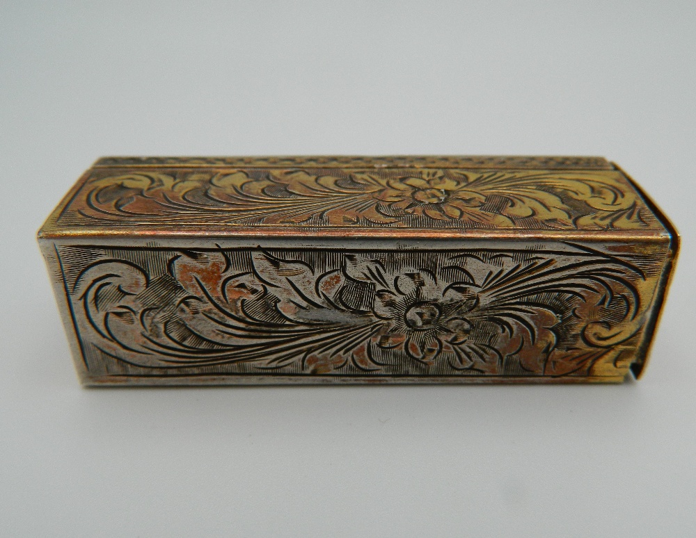 An 800 silver and enamel compact. 5.5 cm long. - Image 6 of 9