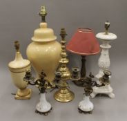 A quantity of various lamps. The largest 50 cm high.