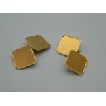 A pair of 18 ct gold cufflinks (6.