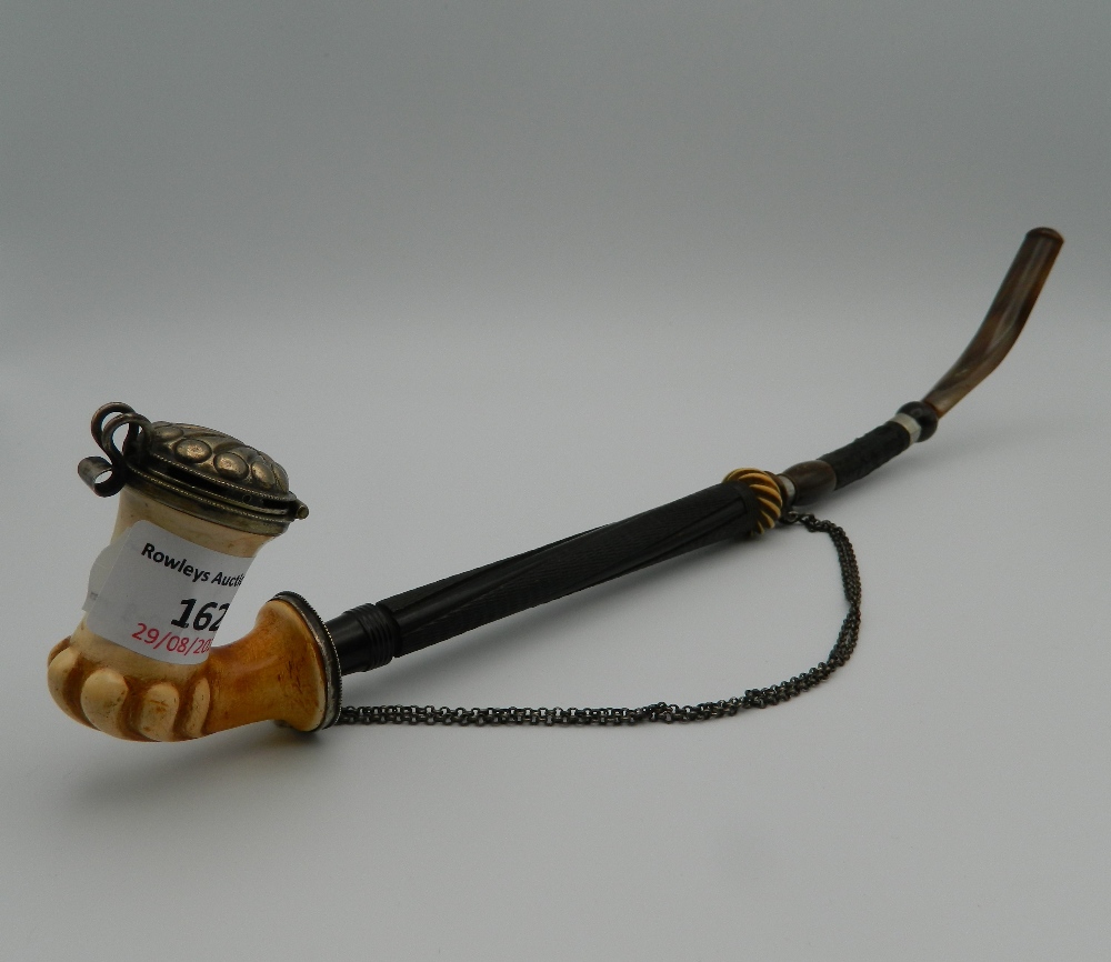 A 19th century horn and Meerschaum pipe, together with another. The former 34 cm long. - Image 2 of 14