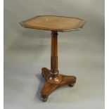 An early 19th century mahogany tripod table. 72.5 cm high.