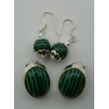 Two pairs of silver and malachite earrings. The largest 2 cm high.