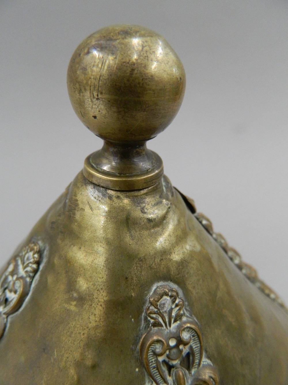 An Antique Ottoman/Turkish brass helmet. 22 cm high. - Image 7 of 13