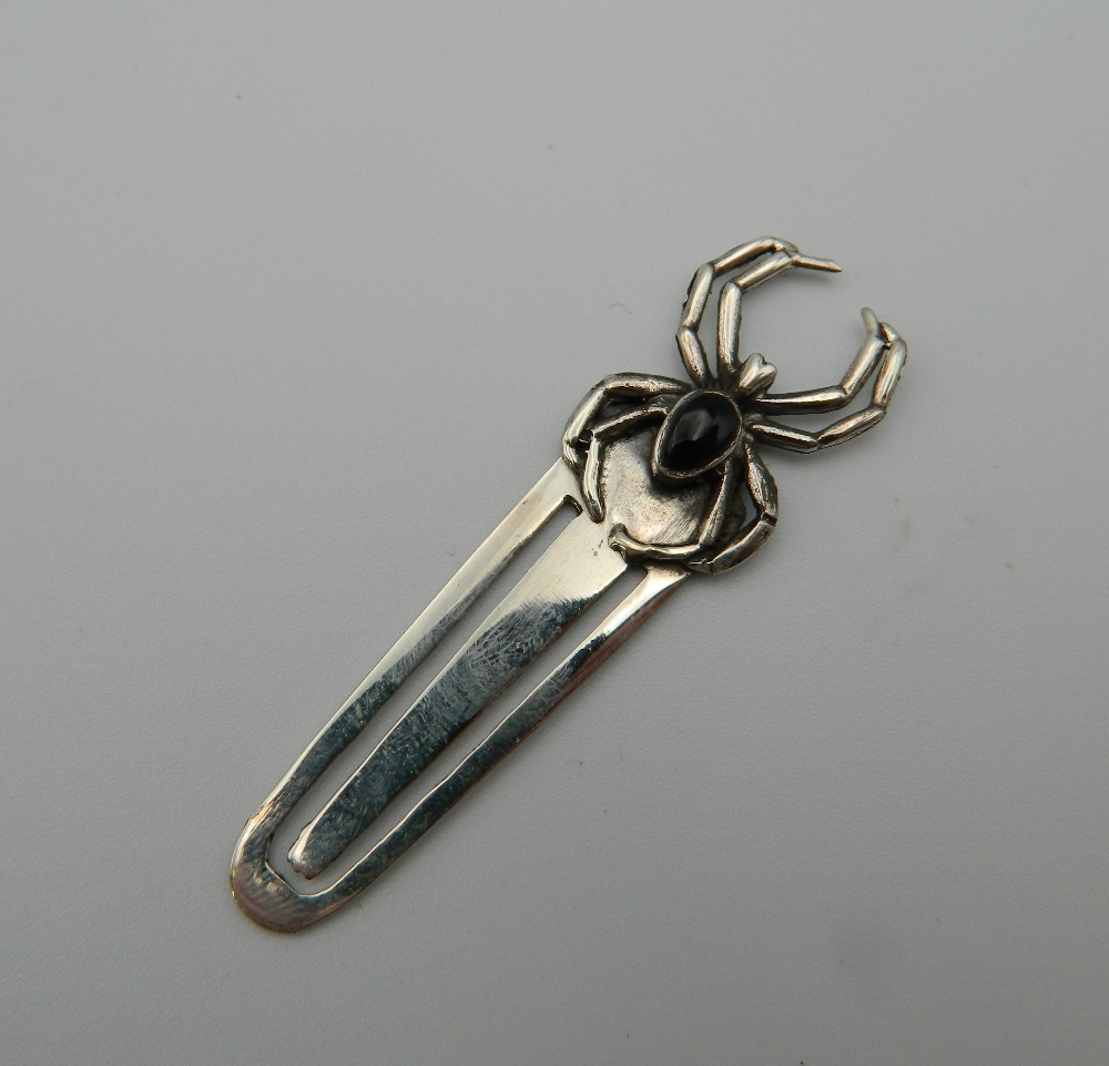 A 925 silver bookmark in the form of a spider. 5 cm high.