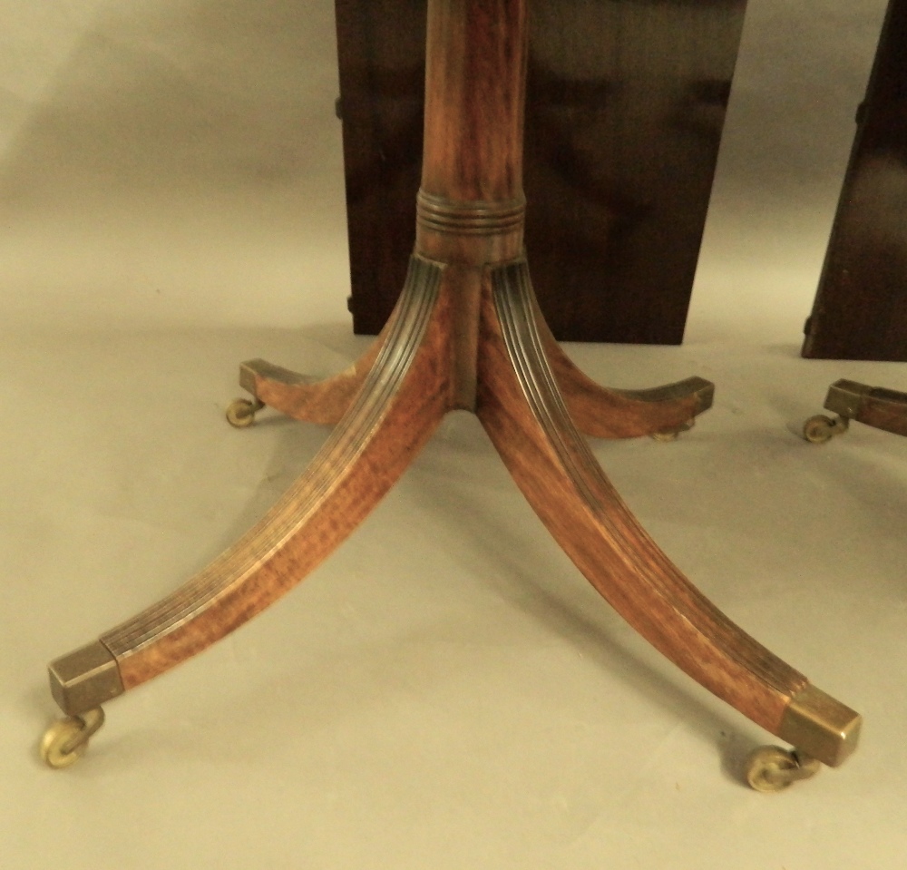 A mahogany twin pedestal dining table. Approximately 272 cm long x 106 cm wide. - Image 2 of 4