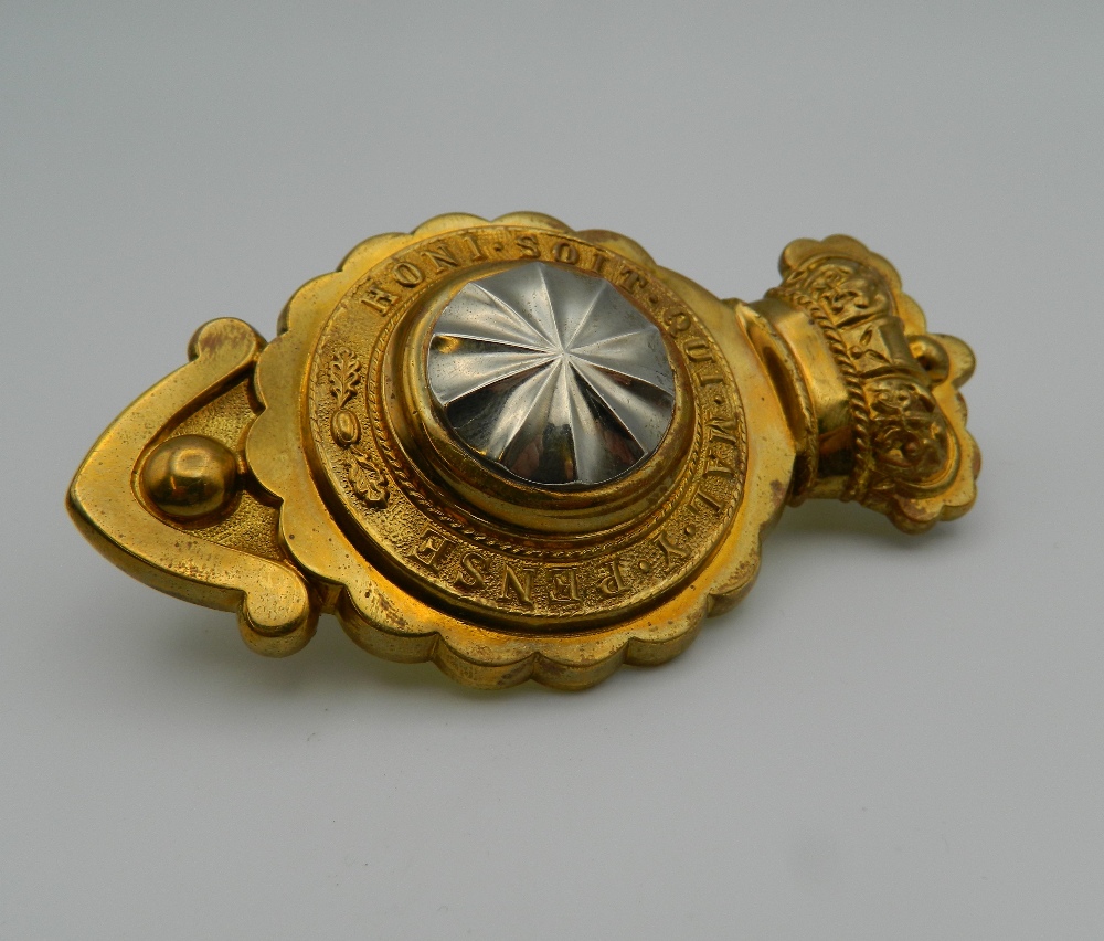 A cased military badge. 10.5 cm high. - Image 4 of 5