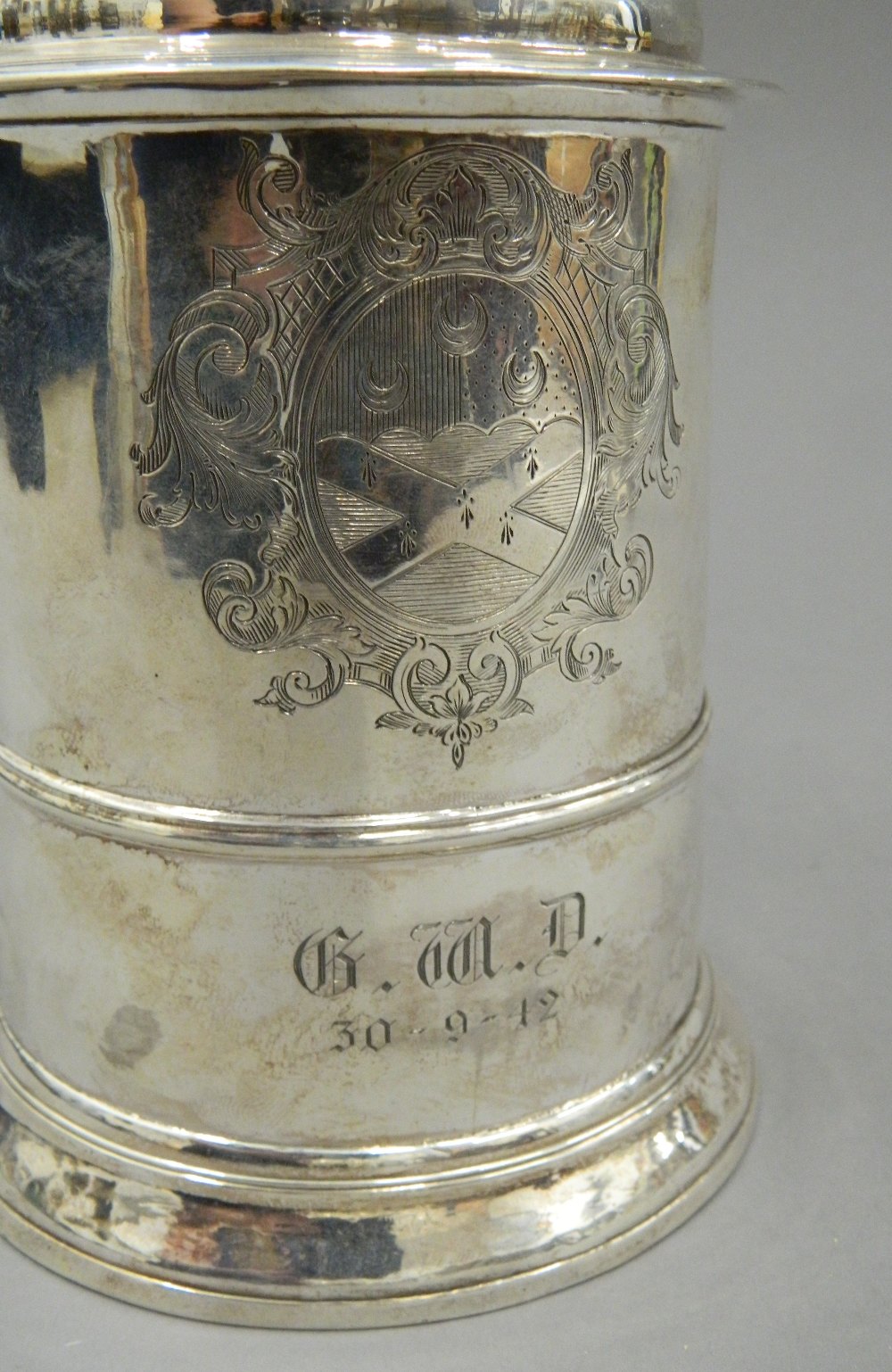 A George II silver lidded tankard, hallmarked for London 1742, maker's mark of F Spilsbury. 17. - Image 11 of 11