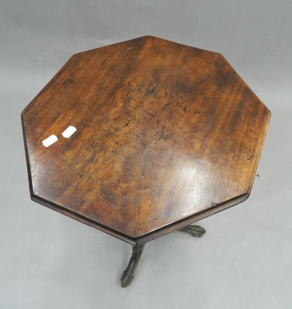 A Victorian mahogany tripod table - Image 2 of 3
