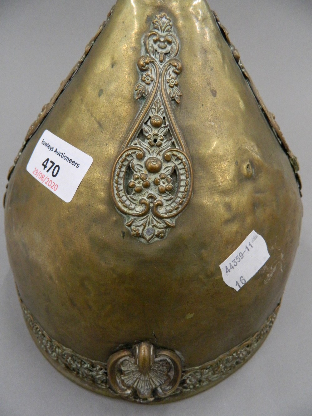 An Antique Ottoman/Turkish brass helmet. 22 cm high. - Image 12 of 13