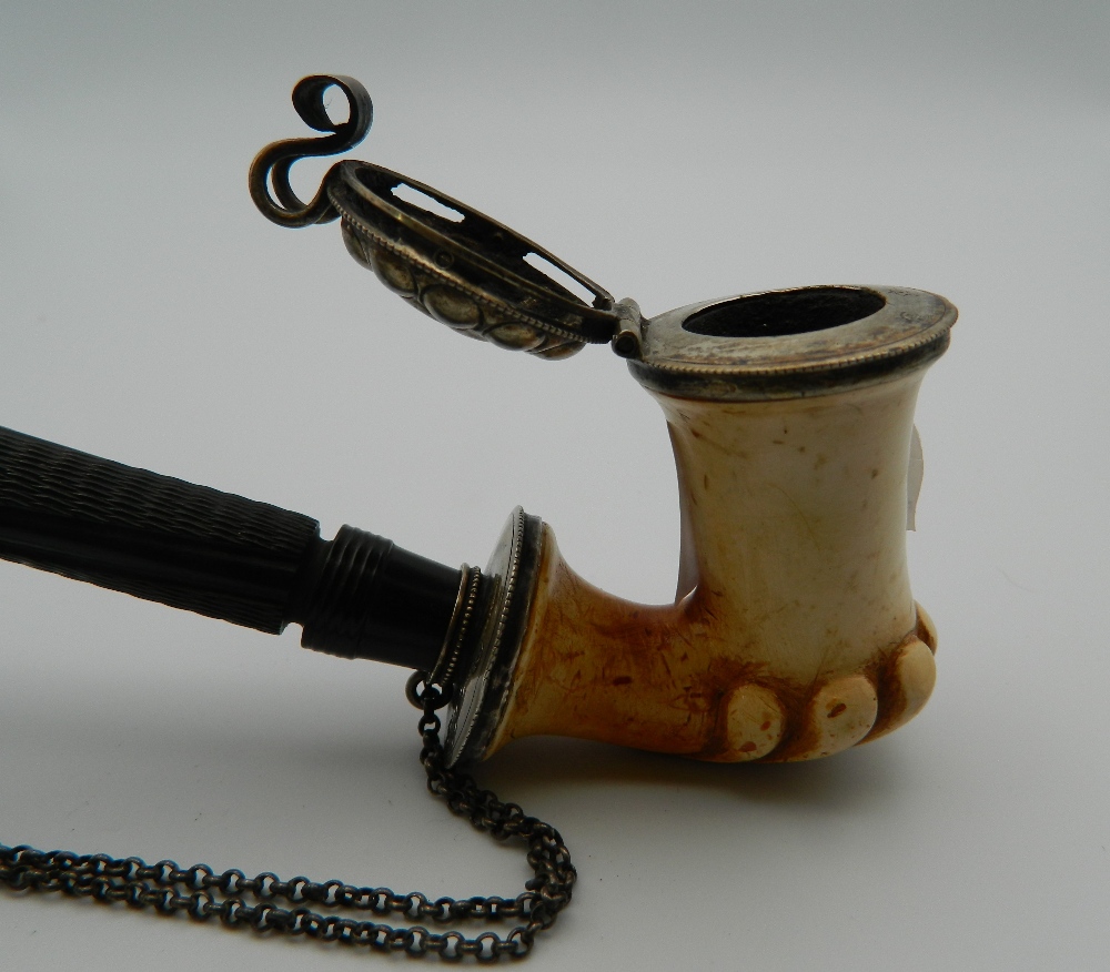 A 19th century horn and Meerschaum pipe, together with another. The former 34 cm long. - Image 3 of 14