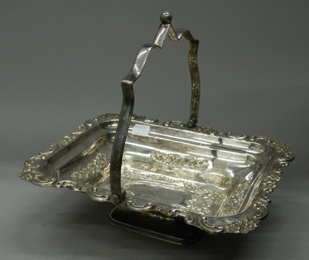 A quantity of silver and silver plate - Image 10 of 17