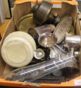 A quantity of miscellaneous vintage items, including brass platters, cast iron door furniture,