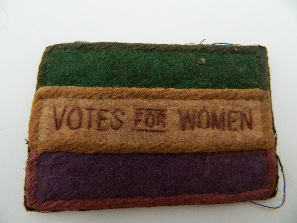 Two small Vote for Women suffragette type cloth patches, one shield shaped, the other rectangular. - Image 3 of 5