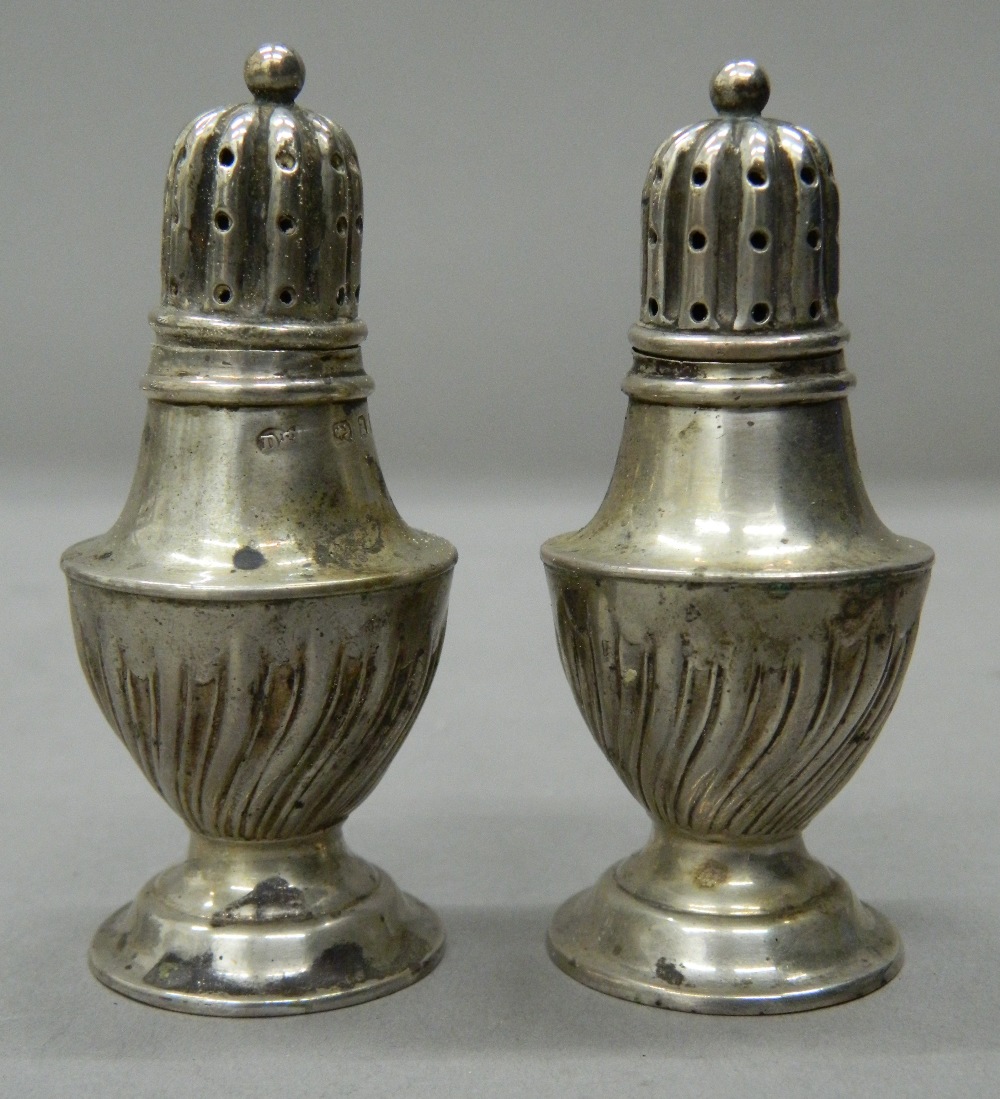 A quantity of silver and silver plate - Image 5 of 17