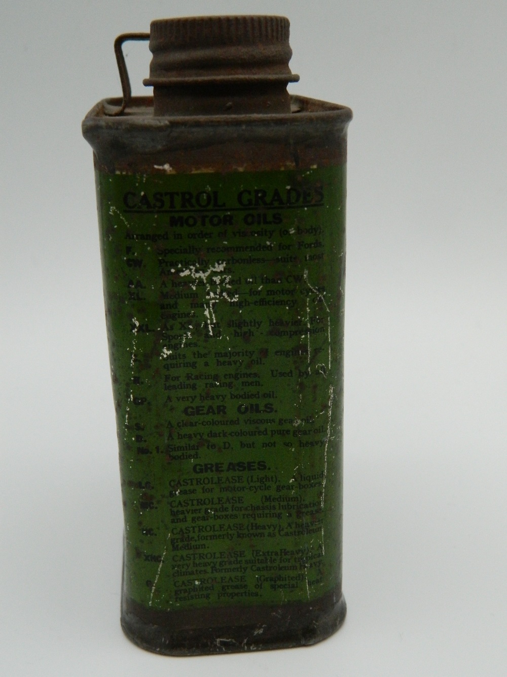 An early Wakefield Castrol Motor Oil half pint oil can. 12 cm high. - Image 3 of 12